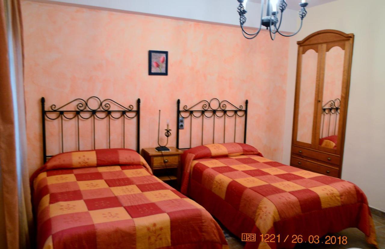 Posada La Reja Malpica de Tajo Εξωτερικό φωτογραφία