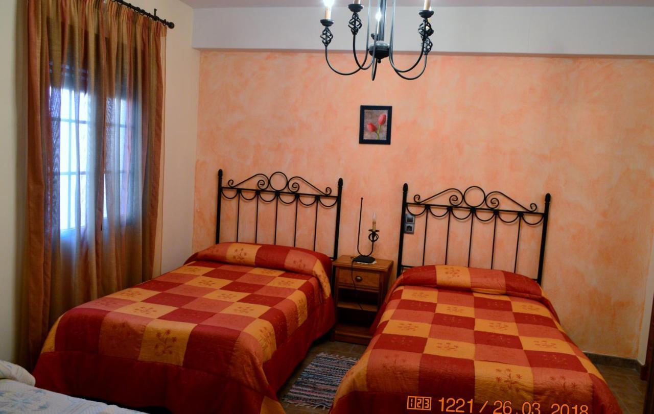 Posada La Reja Malpica de Tajo Εξωτερικό φωτογραφία